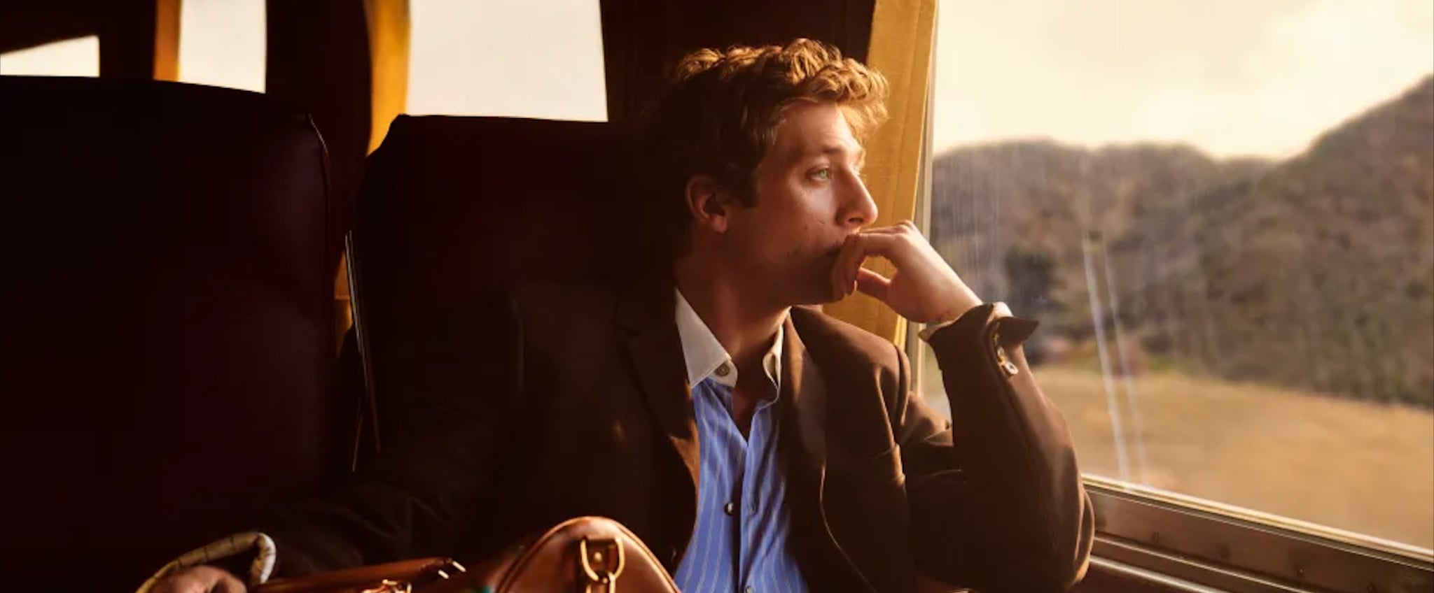 ჯერემი ალენი Louis Vuitton-ის მოგზაურობით შთაგონებულ კამპანიაში 