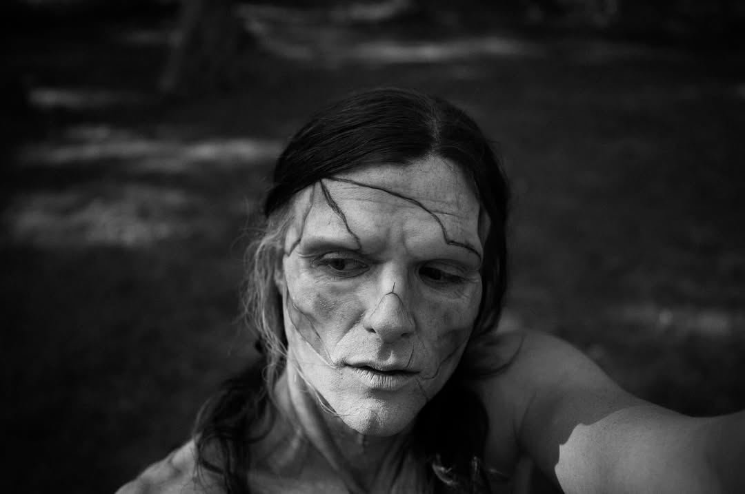 Jacob Elordi’s photo collection from the set of Guillermo del Toro’s FRANKENSTEIN. Watch now on  (3)