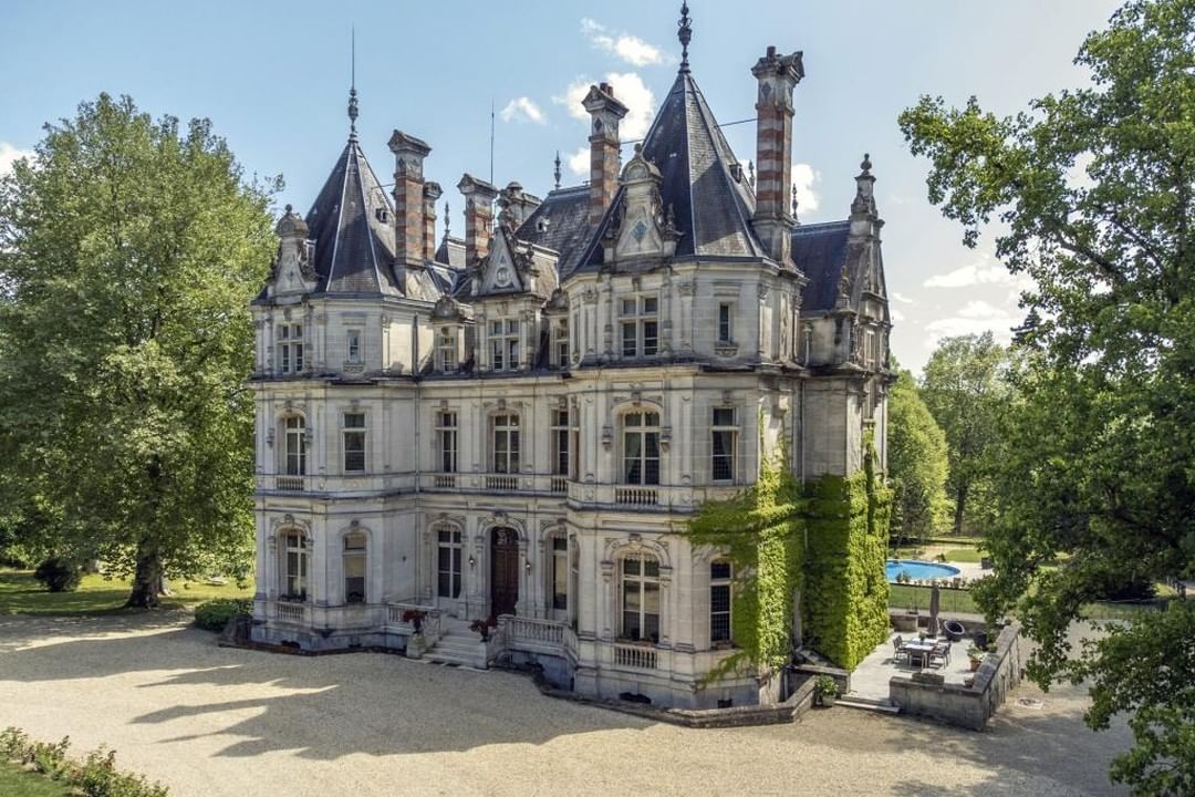 Château Saint-Martial - მეცხრამეტე საუკუნის ულამაზესი სასახლე კონიაკში