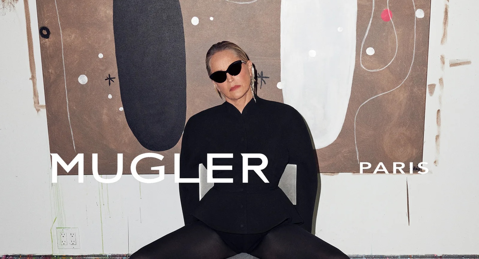 Mugler-ის ახალი კამპანია შერონ სტოუნის მონაწილეობით