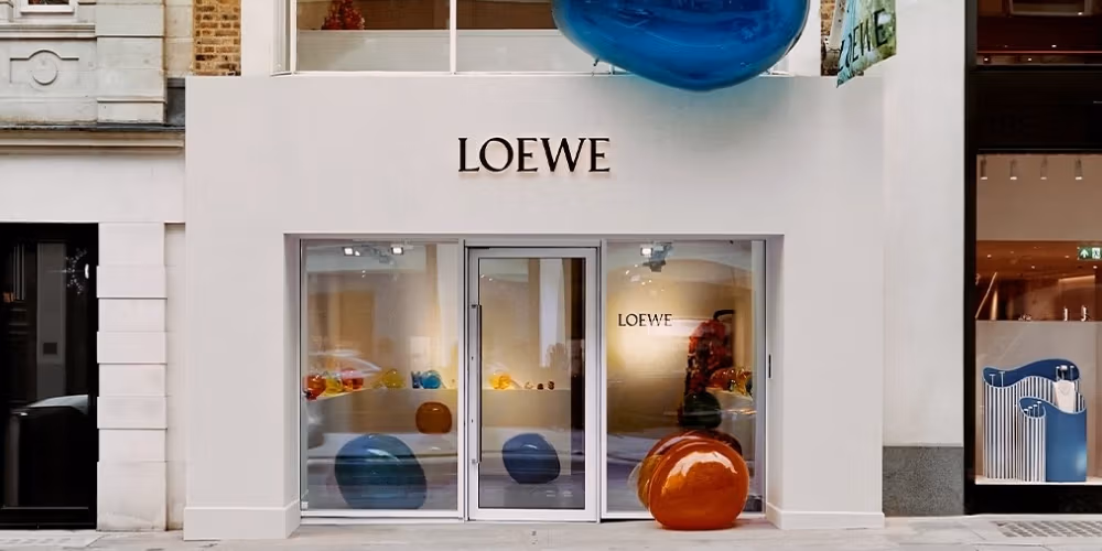 პარფიუმერულ ლაბორატორიად გარდაქმნილი Loewe-ს Mayfair მაღაზია 